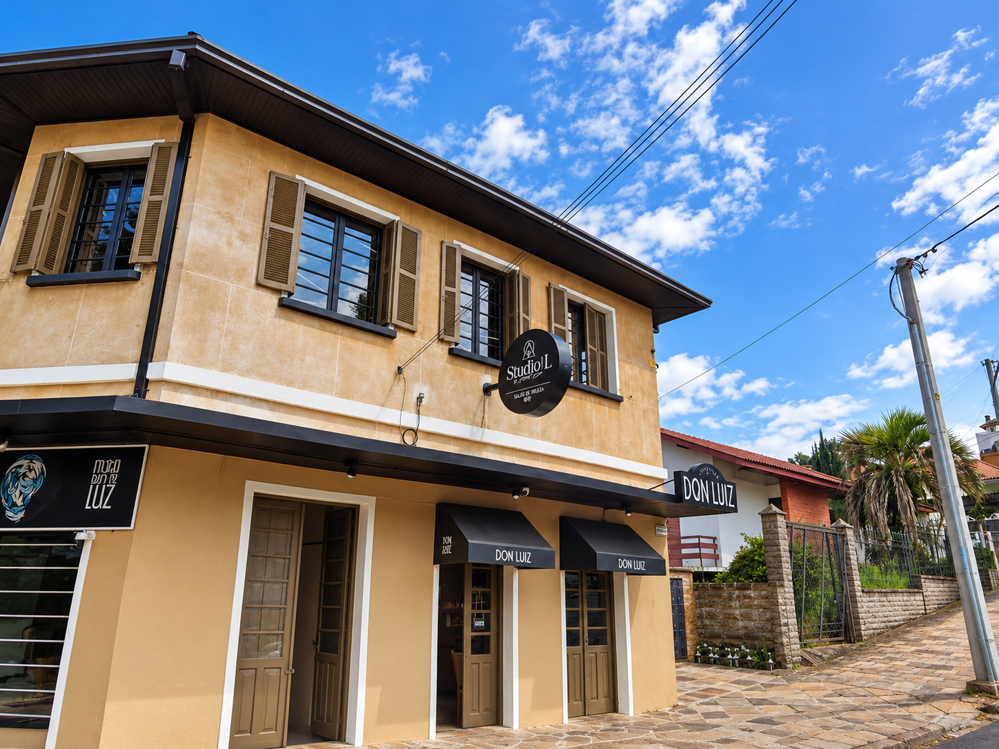 Fachada do local onde funciona o Oziel Tattoo em Nova Prata